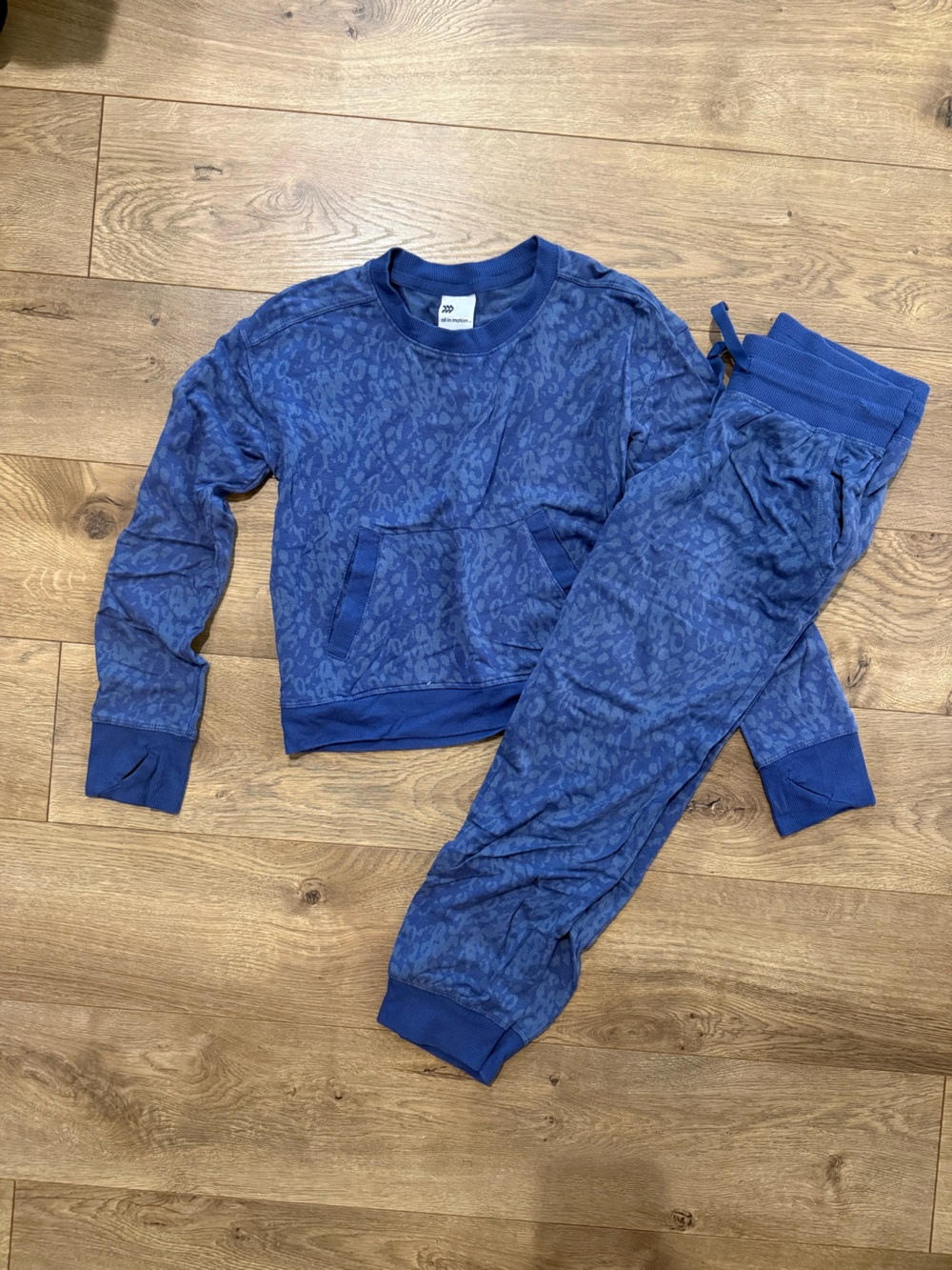 all in motion Blue Leopard-Print Kids Pajama Set